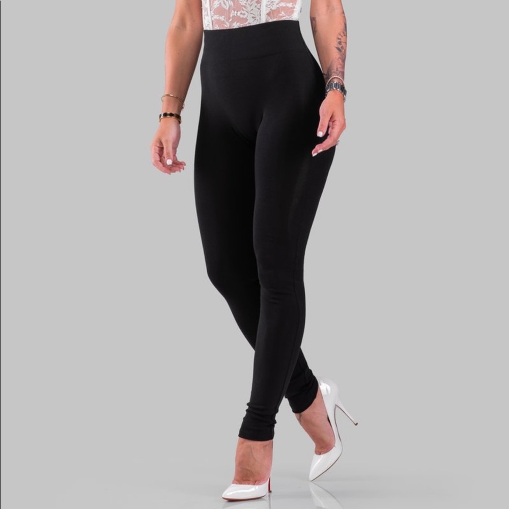 ByEgreis Leggings | Black Leggings